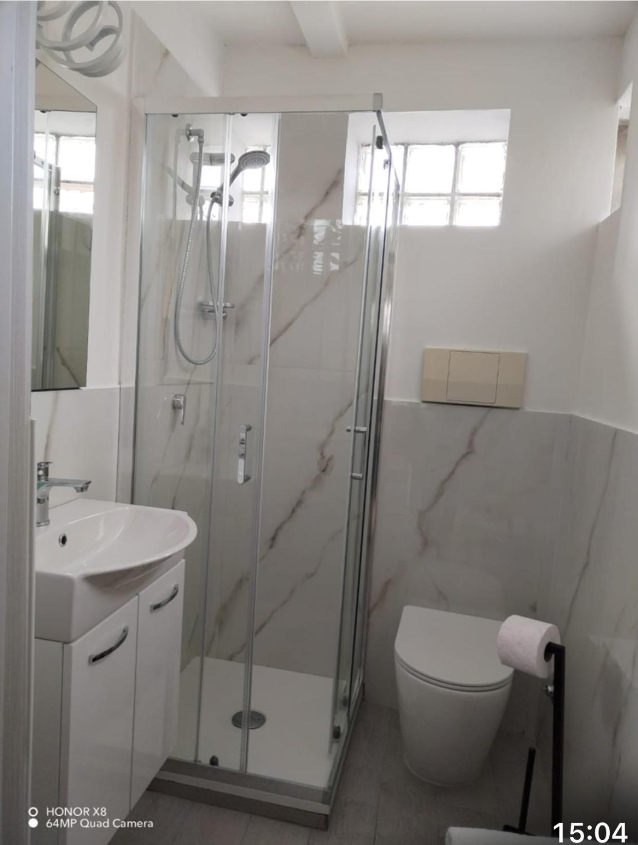 B&B Civitavecchia La Casetta Con Giardino Exteriör bild